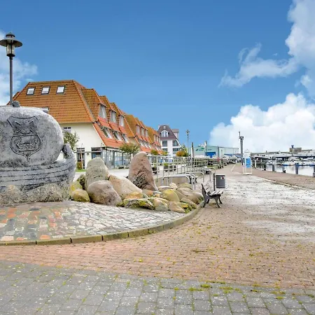 Modernes Mit Terrasse Auf Ruegen *