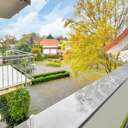 Modernes Mit Terrasse Auf Ruegen Wiek auf Rügen