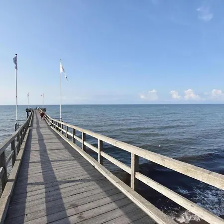 Charming With A Terrace Near The Sea * Wiek auf Rügen